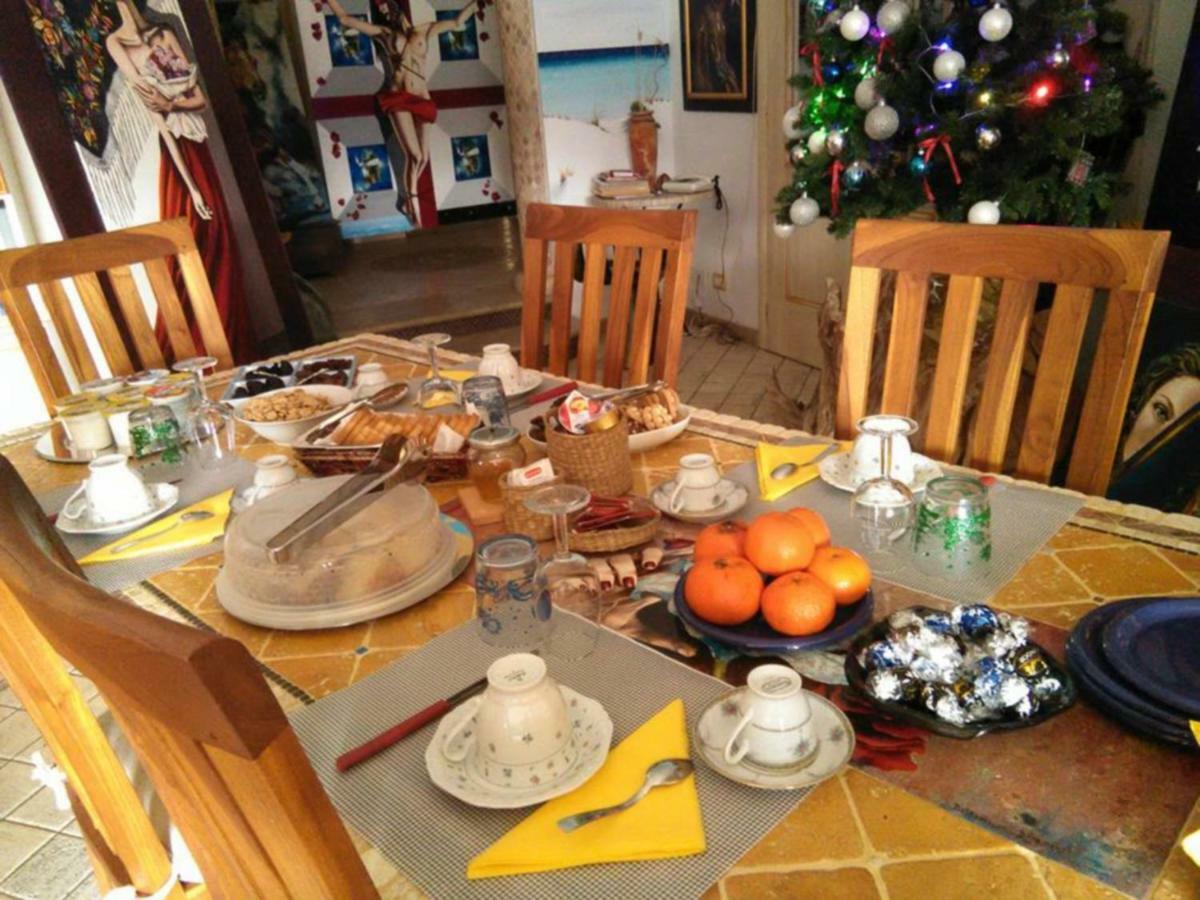 Casa D' Artista B&B オツィエーリ エクステリア 写真