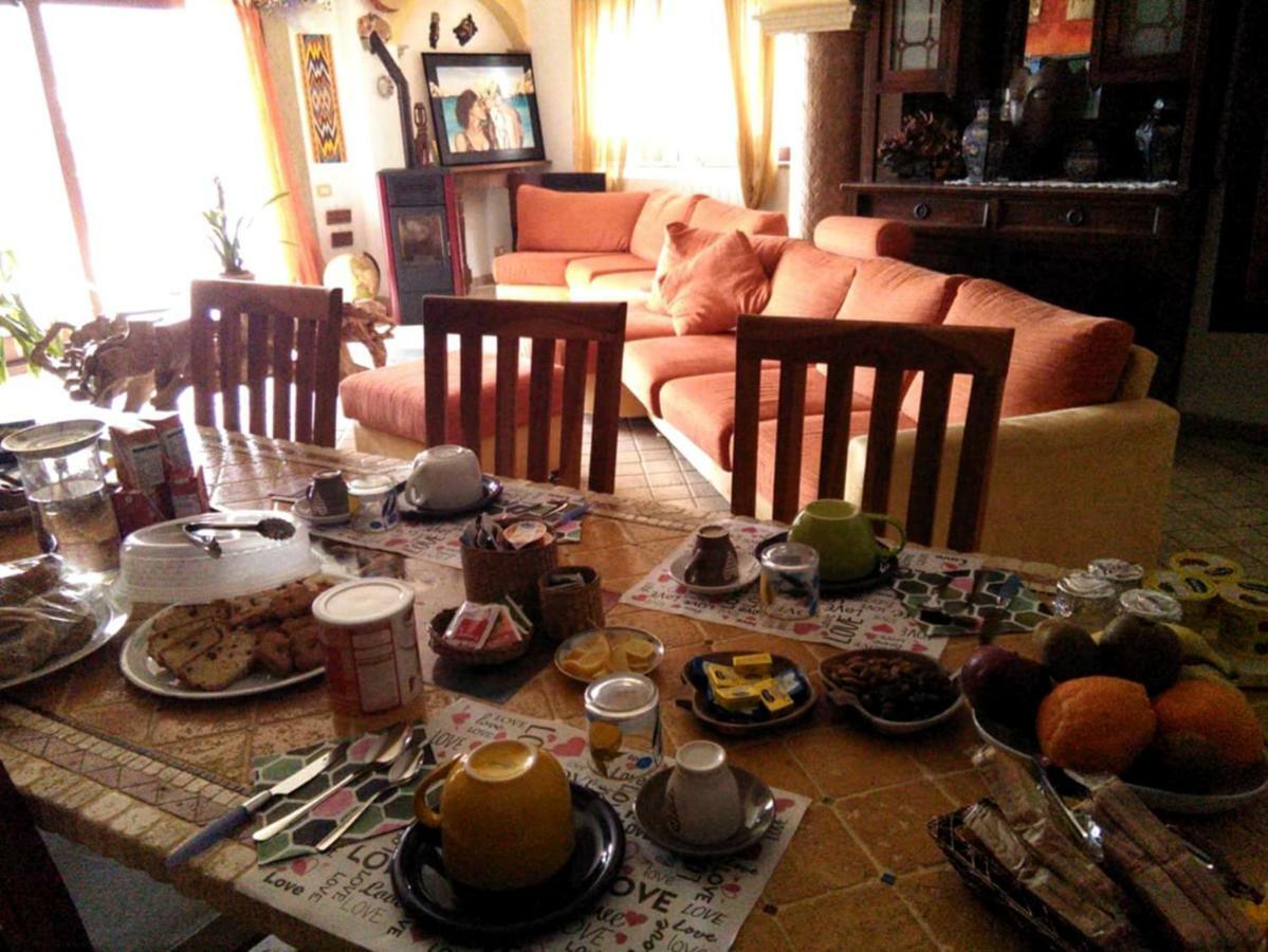 Casa D' Artista B&B オツィエーリ エクステリア 写真